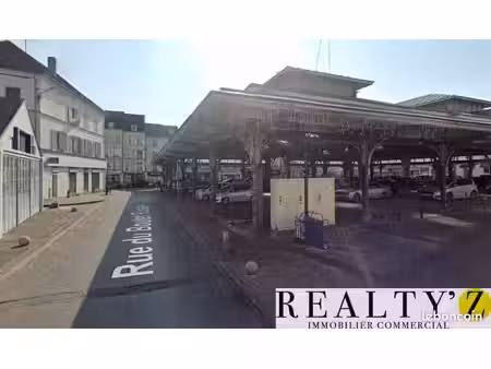 local commercial 90 m²