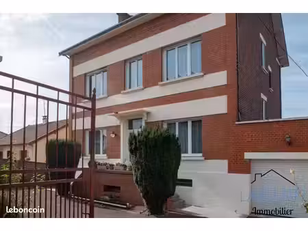 maison 8 pièces 160 m²