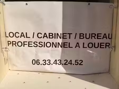 bureau à louer 12 m2 sur fontenay tresigny idéal pour infermiere libérale