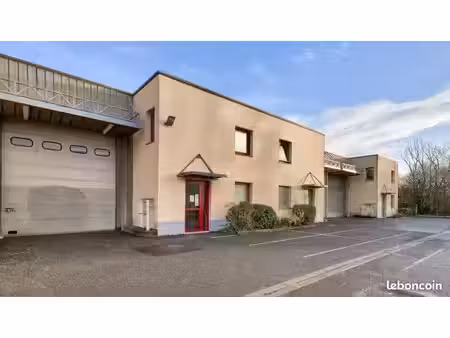 local d'activite 389 m² pontault combault