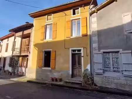 vente villa 4 pièces 75 m² à arbas (31160)  71 000 €