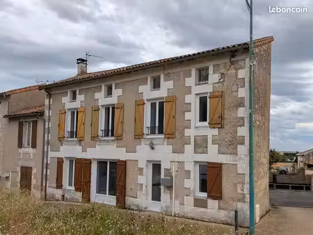 maison de bourg 3ch. 150m²