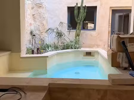 avignon banasterie – maison de ville rénovée avec piscine et garage