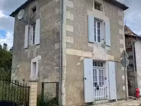 vente maison 3 pièces 75 m² à grassac (16380)  35 000 €