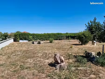 terrain 623m2 faramans