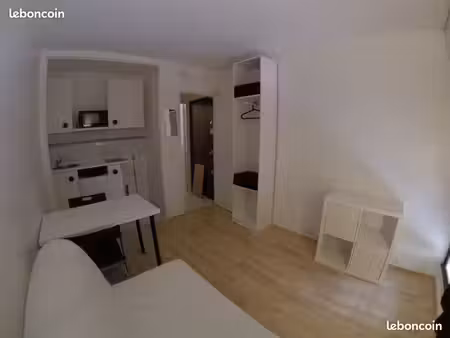 appartement 1 pièce 17 m²