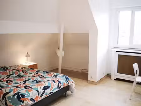 chambre avec salle d'eau privative