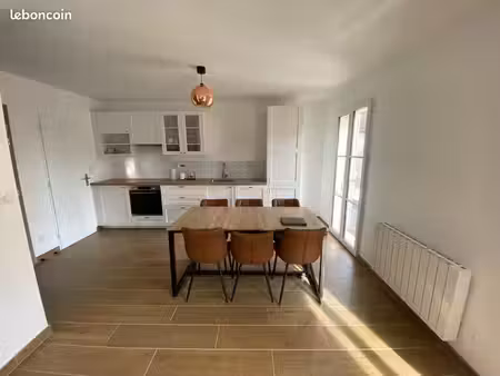 apparemment de 3 pièces