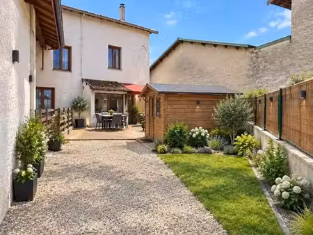 maison de village 3 pièces 75 m²