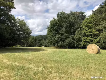 terrain à bâtir de 400 m² à saint-jean-de-thurigneux (01)