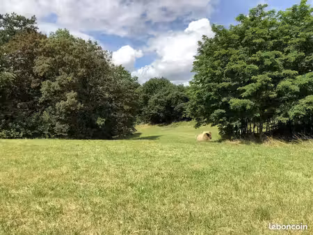 terrain à bâtir de 500 m² à saint-jean-de-thurigneux (01)
