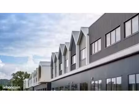 bureau 8 836 m²