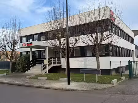 bureaux indépendants 1 100 m² — montigny-le-bretonneux (78) — direct propriétaire  aucun f