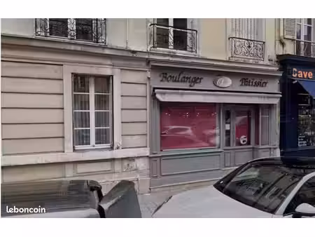 commerce 235 m²