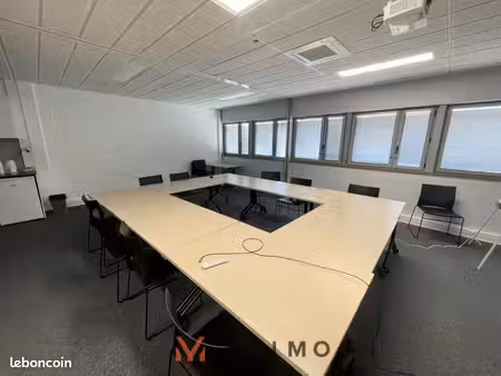 bureaux 50 m² buchelay