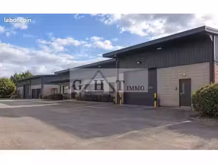 local bureaux 3 000 m²