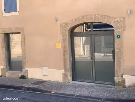 location local commercial sérignan du comtat