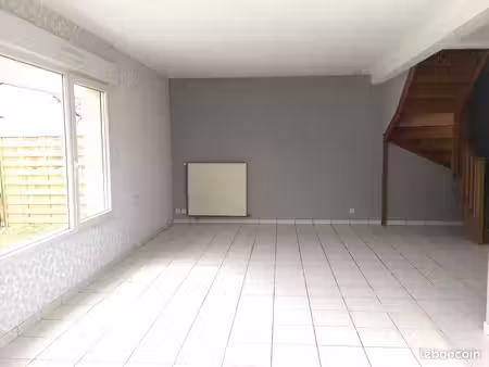 a louer cisse maison t5 116 m2 + garage