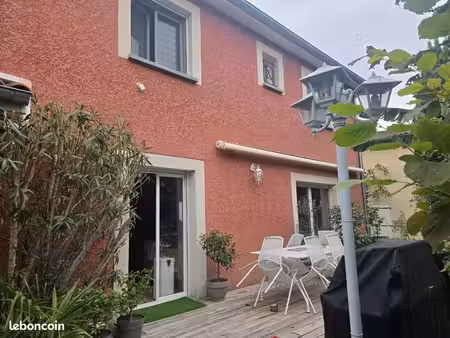 maison 4 pièces 105 m²