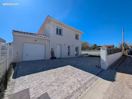 villa t4 avec garage sur 400 m2 terrain