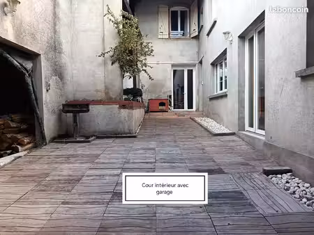 maison familiale rénovée 180m2- 5 chambres  80m2 de combles aménageables  terrasse 100m2  