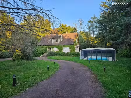 maison 7 pièces 165 m²