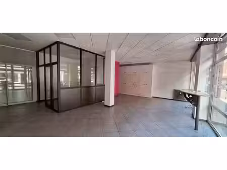 local commercial 70 m² amiens