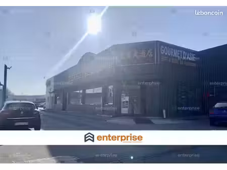 local commercial 595 m²
