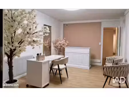 boutique 58 m² amiens