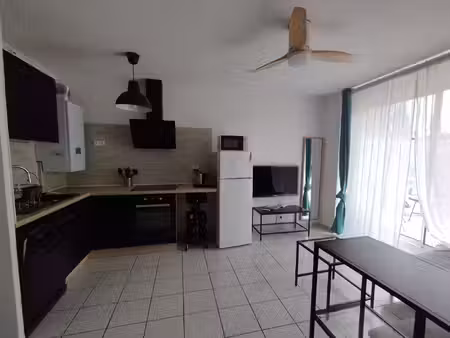 t2 meublé avec place de stationnement 13400 aubagne