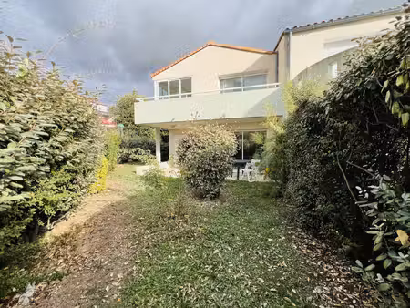 appartement t3 jardin et parking au calme
