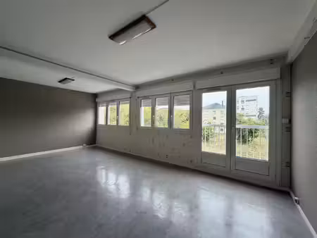 a vendre le mans les maillets appartement de type 3 avec cav