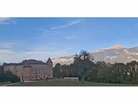 esprit loft au coeur d'un château- t5 atypique 104 m2 (142 m