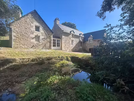 à vendre superbe moulin en pierre à pluméliau