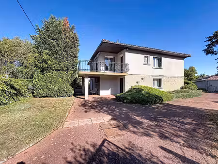 maison chasselay 6 pièce(s) 142 m2