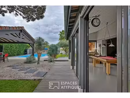 volumes et caractère - élégante villa avec jardin confidentiel et piscine