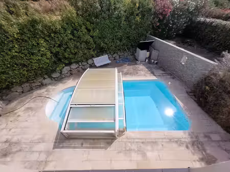 fleury idéale située en bordure de garrigues cette villa de