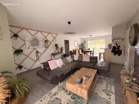 maison 3 pièces 80 m²