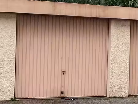 garage plain-pied à vendre dans une copropriété sécurisée