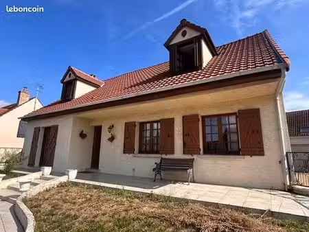 maison 7 pièces 166 m²