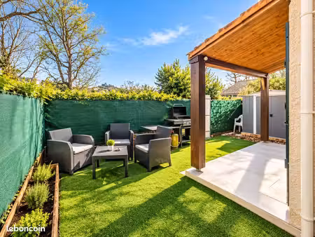 villa t3 dans résidence avec piscine