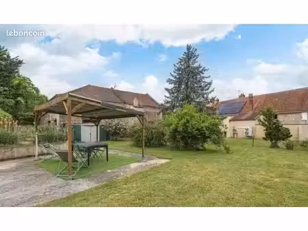 maison familiale 4 chambres avec jardin