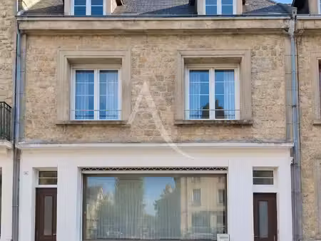 immeuble 9 pièces 202 m²