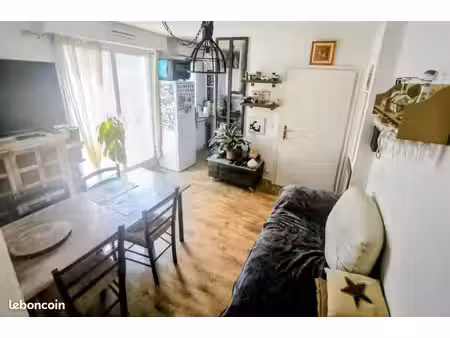 appartement 2 pièces à boulouris