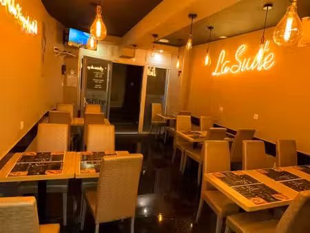 restaurant / fast food