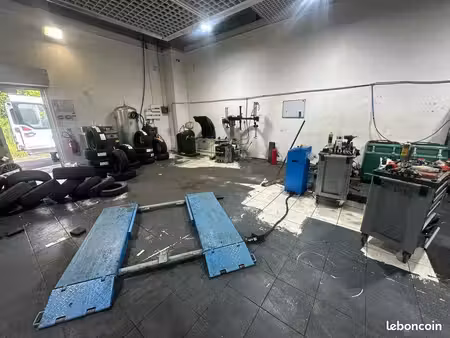 garage pneus mécanique
