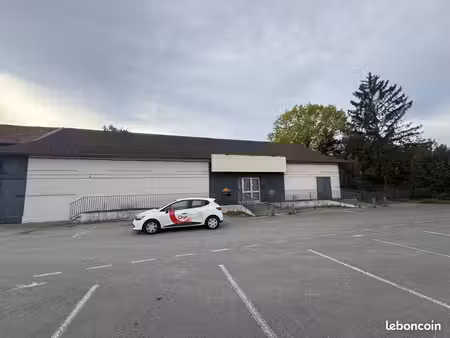 local commercial 297 m²