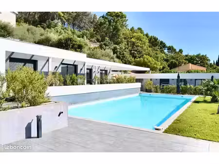 appartement dans résidence privée