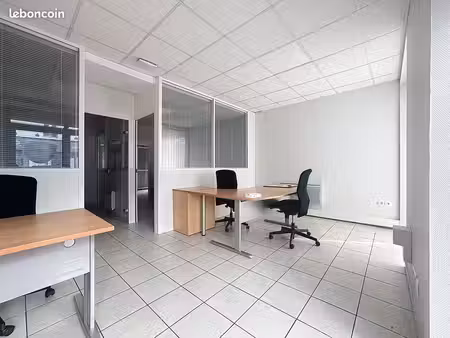 local commercial 55 m² la roche-sur-yon