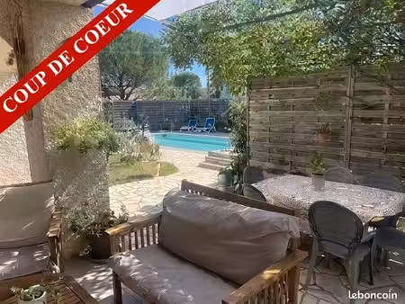 villa individuelle 4 chambres sur 1532m² de terrain avec piscine